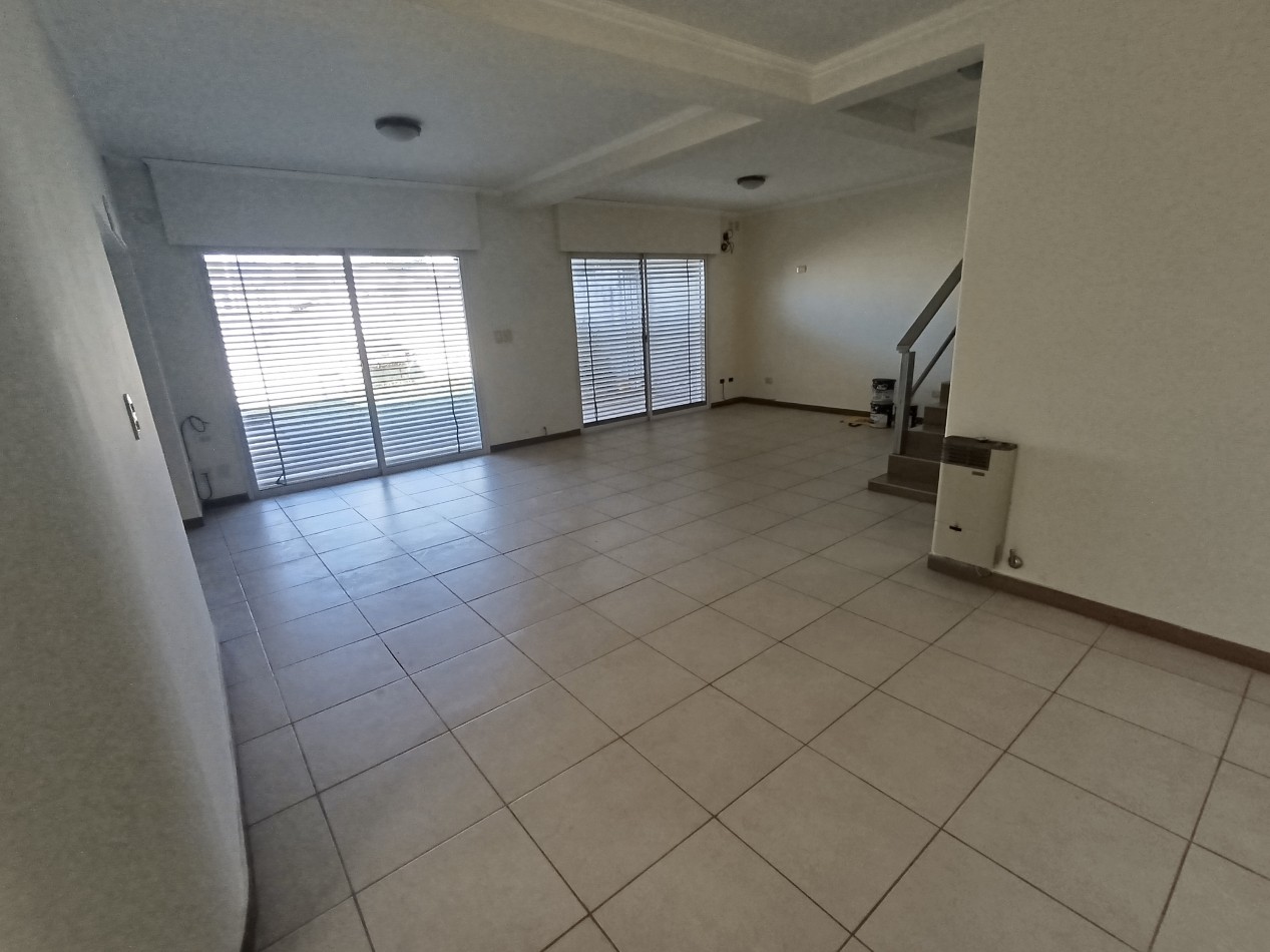 Alquiler casa 3 habitaciones