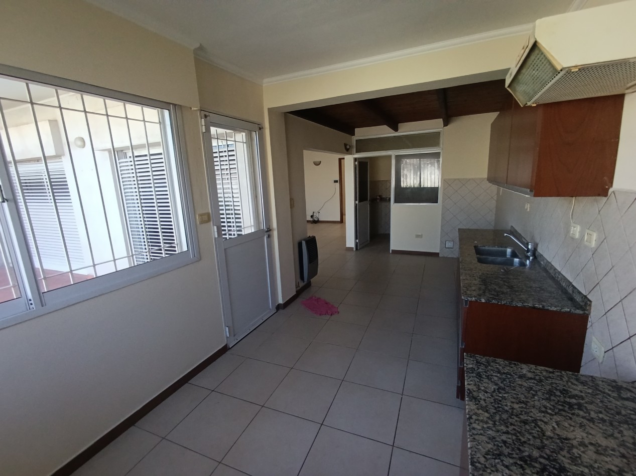 Alquiler casa 3 habitaciones