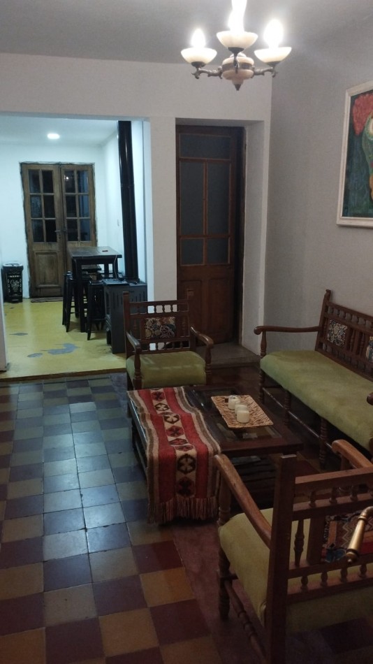 Venta casa 3 hab. Patio. Garage.