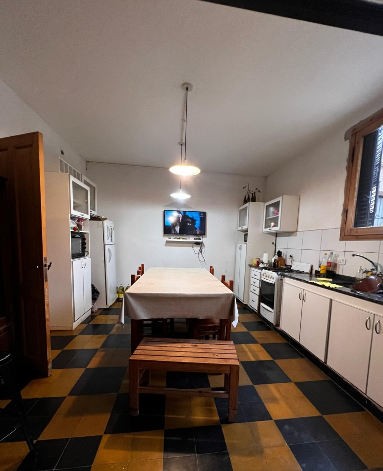 Venta casa 3 hab. Patio. Garage.