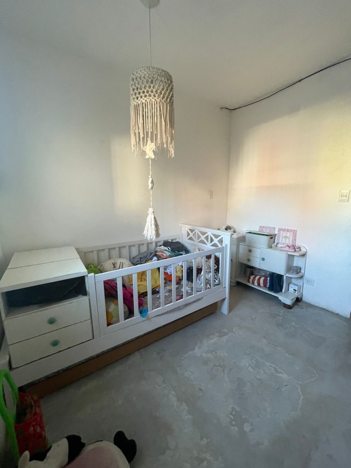 Venta casa 3 hab. Patio. Garage.