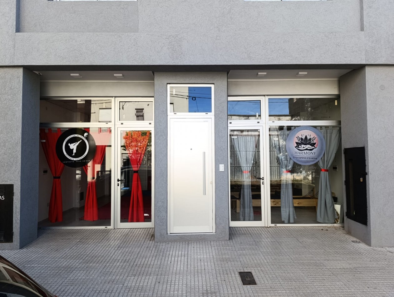 Alquiler local Velez Sarfield y Urquiza.