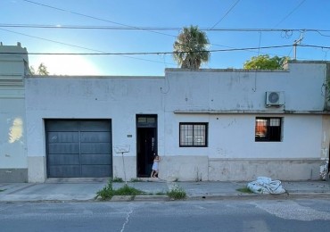 Venta casa 3 hab. Patio. Garage.